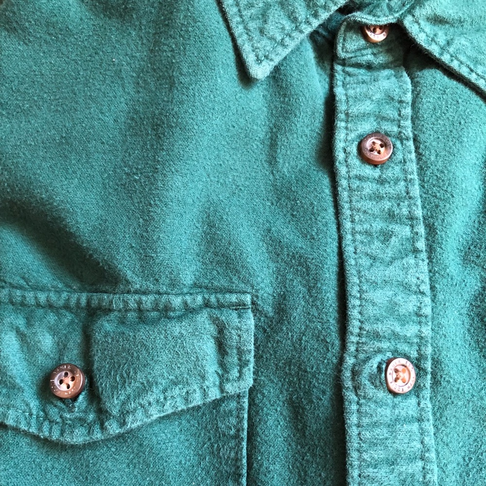 Men’s Eddie Bauer Green Button Up Shirt - Picture 2 of 8